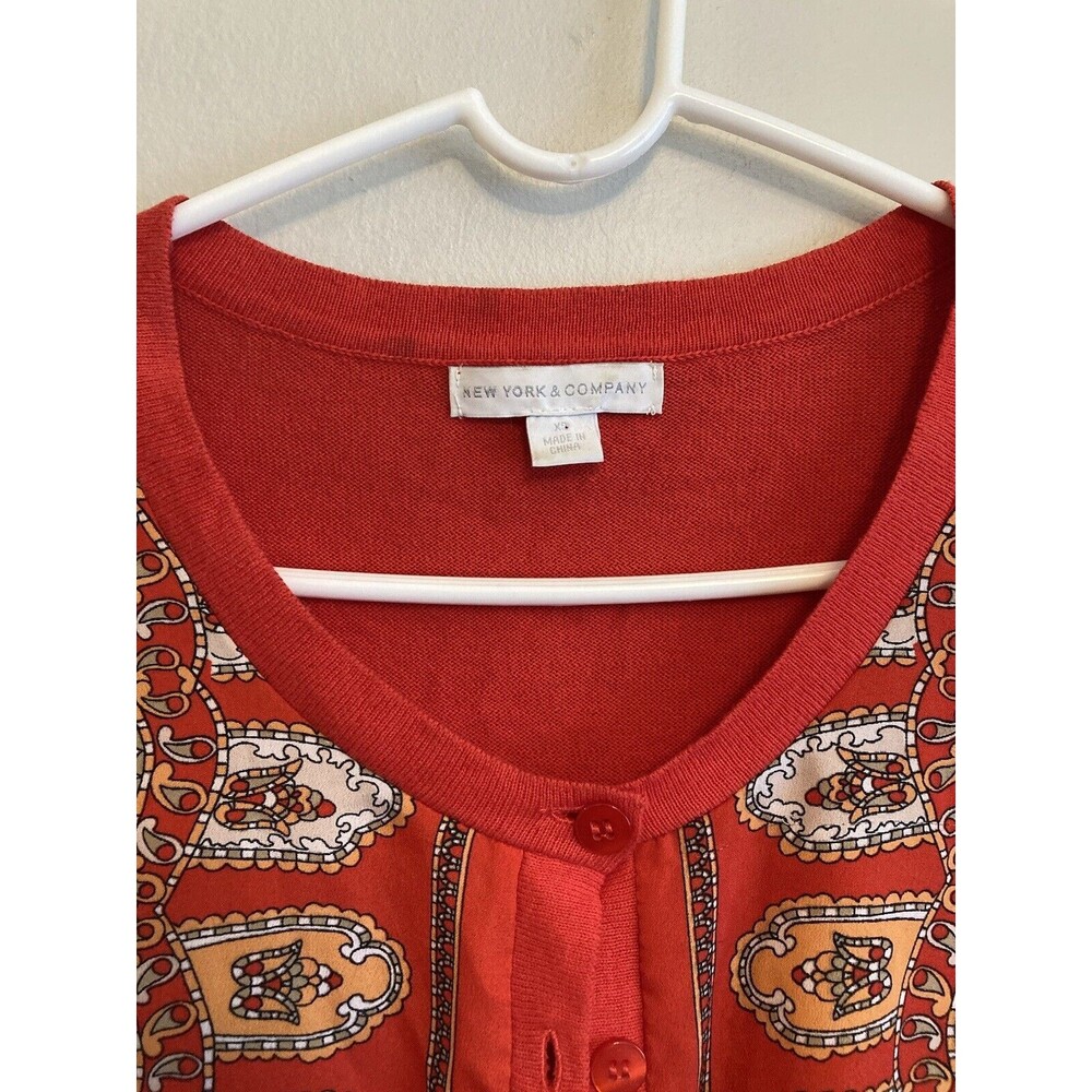 New York & Company Women’s Button Cardigan Red Floral Short Sleeve Size XS - Picture 6 of 12